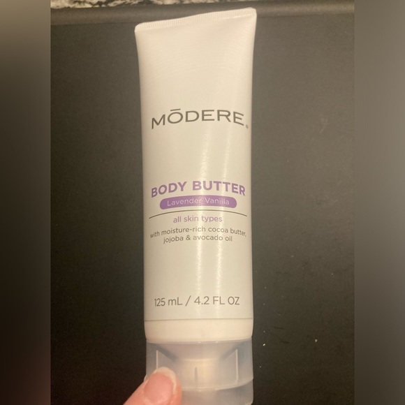 Mōdere body butter In lavender vanilla. Made for all skin types. 4.25 fl oz size - Picture 1 of 5